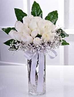 Vazoda 21 Beyaz Gül Aranjmanlar çiçek gönder