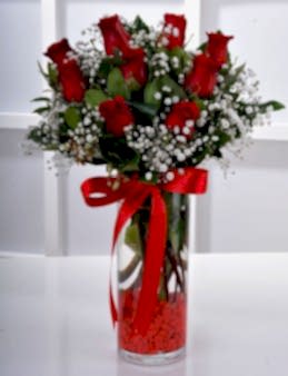 Vazoda 9 Kırmızı Gül Aranjmanlar çiçek gönder