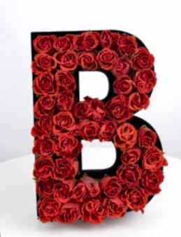 Çılgın Aşk Kişiye Özel Kırmızı Güllerden Harf Harfli Çiçek çiçek gönder