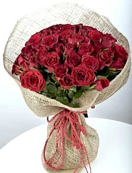 Kucak Dolusu 51 Kırmızı Gül  çiçek gönder