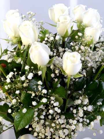 Amfora Camda 11 Beyaz Gül Aranjmanlar çiçek gönder